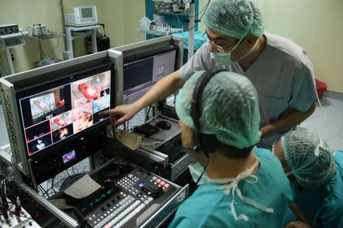 Ege University Faculty of Medicine, Department of Ophthalmology, “12. Applied Glaucoma Surgery Workshop”, 11-12 December 2010, İzmir.