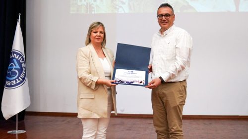 Prof. Dr. Özge Gülbey ve Öğr. Gör. Dr. Yiğit Açık